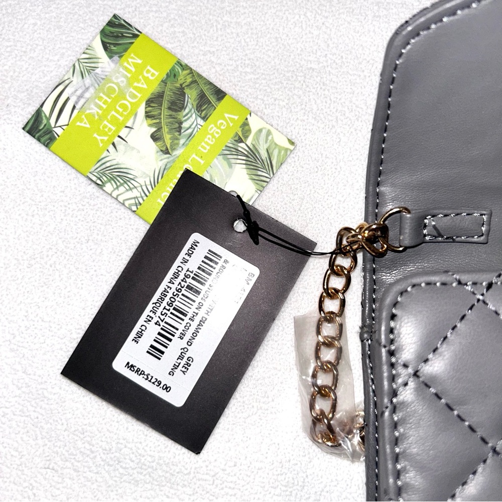 Badgley Mischka Gray Diamond Quilted Chain crossbody Bag - Picture 4 of 7